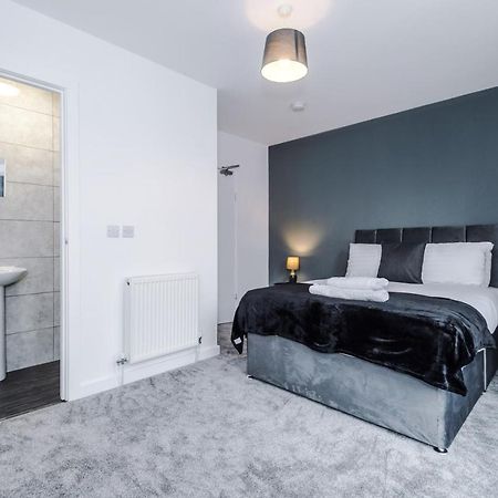 Cosy 3 Bed 3 Bath House - Central Liverpool -Self Check-In & Free Parking! Villa Buitenkant foto