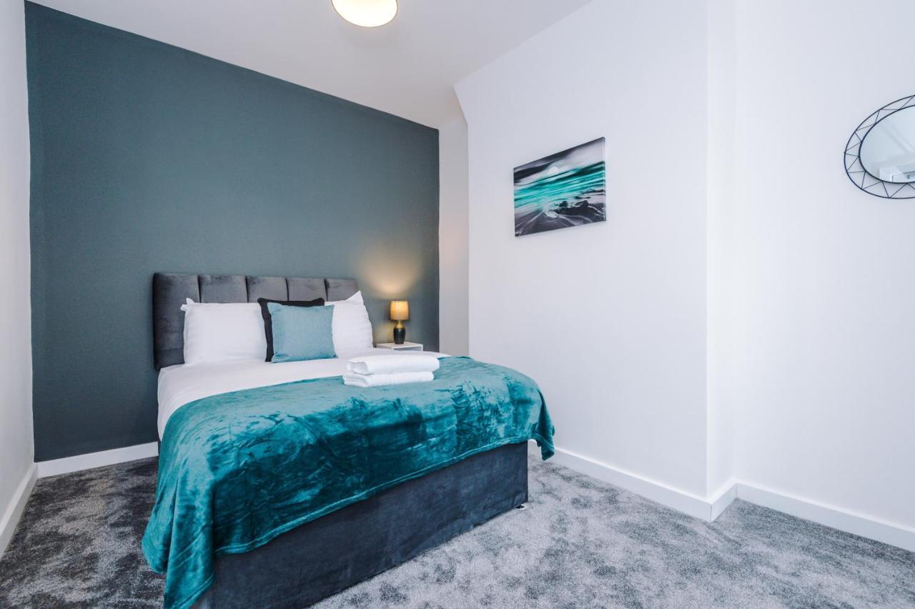 Cosy 3 Bed 3 Bath House - Central Liverpool -Self Check-In & Free Parking! Villa Buitenkant foto