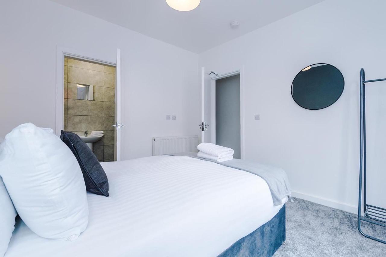 Cosy 3 Bed 3 Bath House - Central Liverpool -Self Check-In & Free Parking! Villa Buitenkant foto