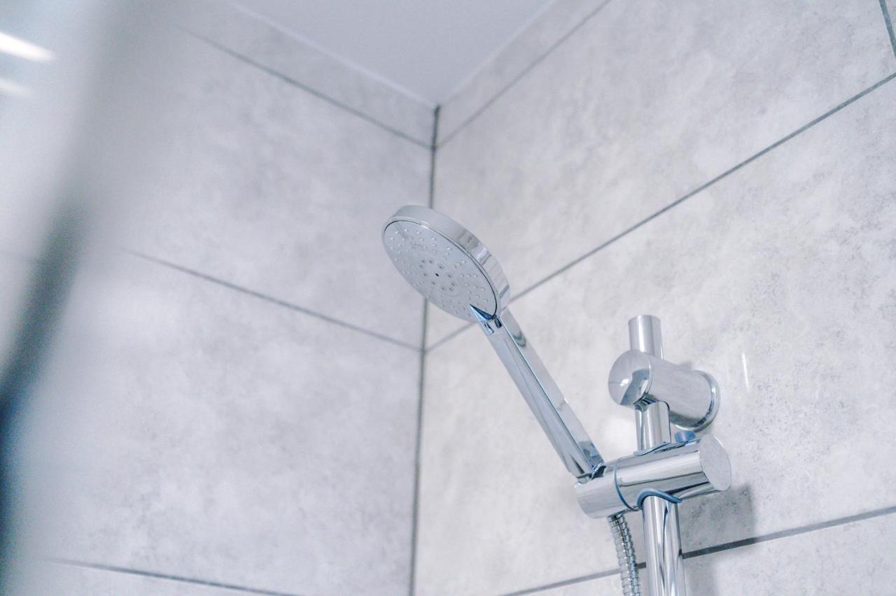 Cosy 3 Bed 3 Bath House - Central Liverpool -Self Check-In & Free Parking! Villa Buitenkant foto